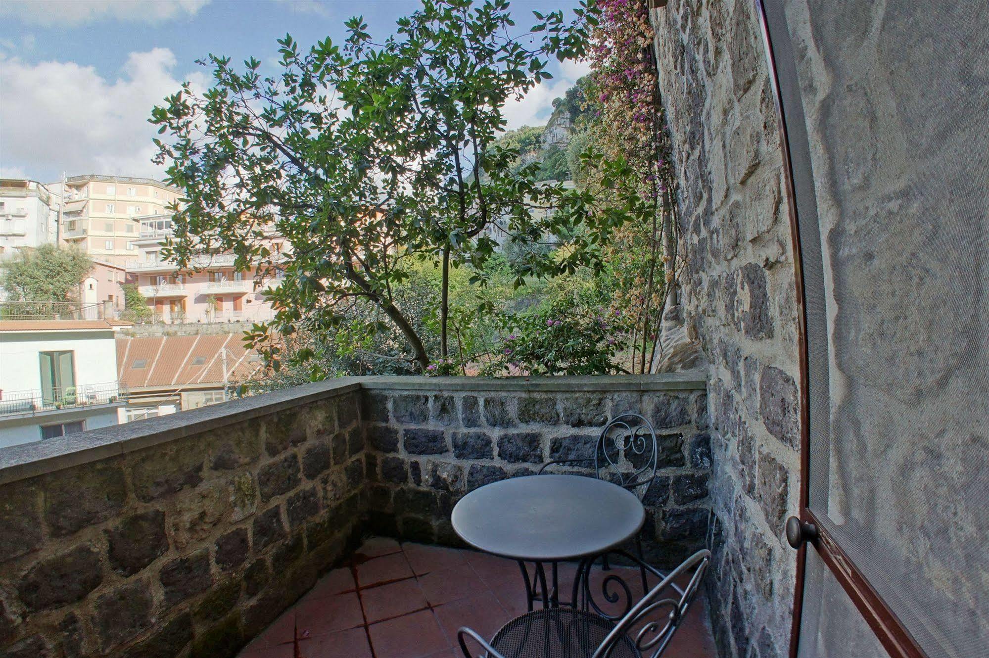 La Neffola Residence ซอร์เรนโต ภายนอก รูปภาพ